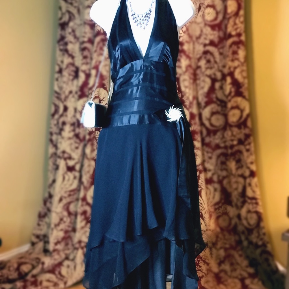 💯% silk halter dress.